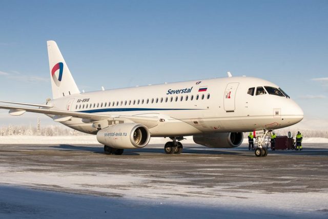 В аэропорту «Хибины» произвёл посадку ⁣Sukhoi SuperJet 100
